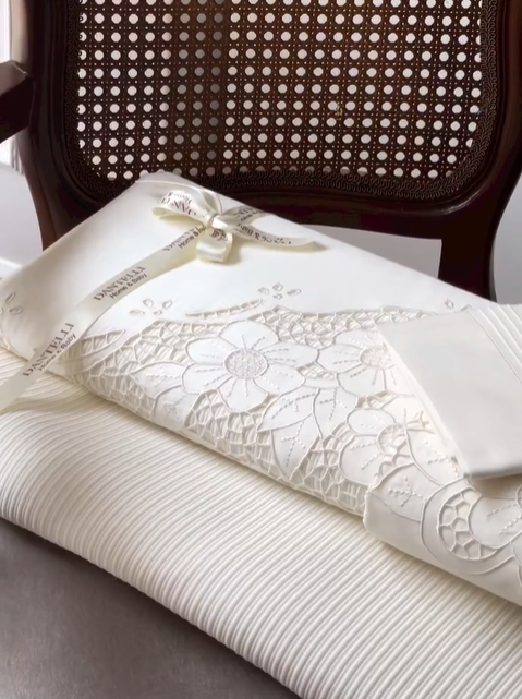 Şehzade Beyaz iş Çift Kişilik – 7 Parça Nevresim + Pike Set