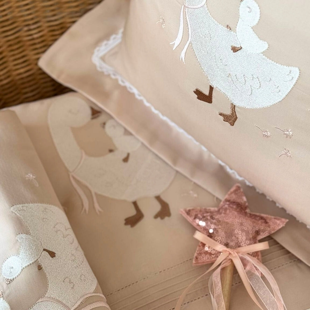 Kaz – Bebek Pike + Nevresim Seti