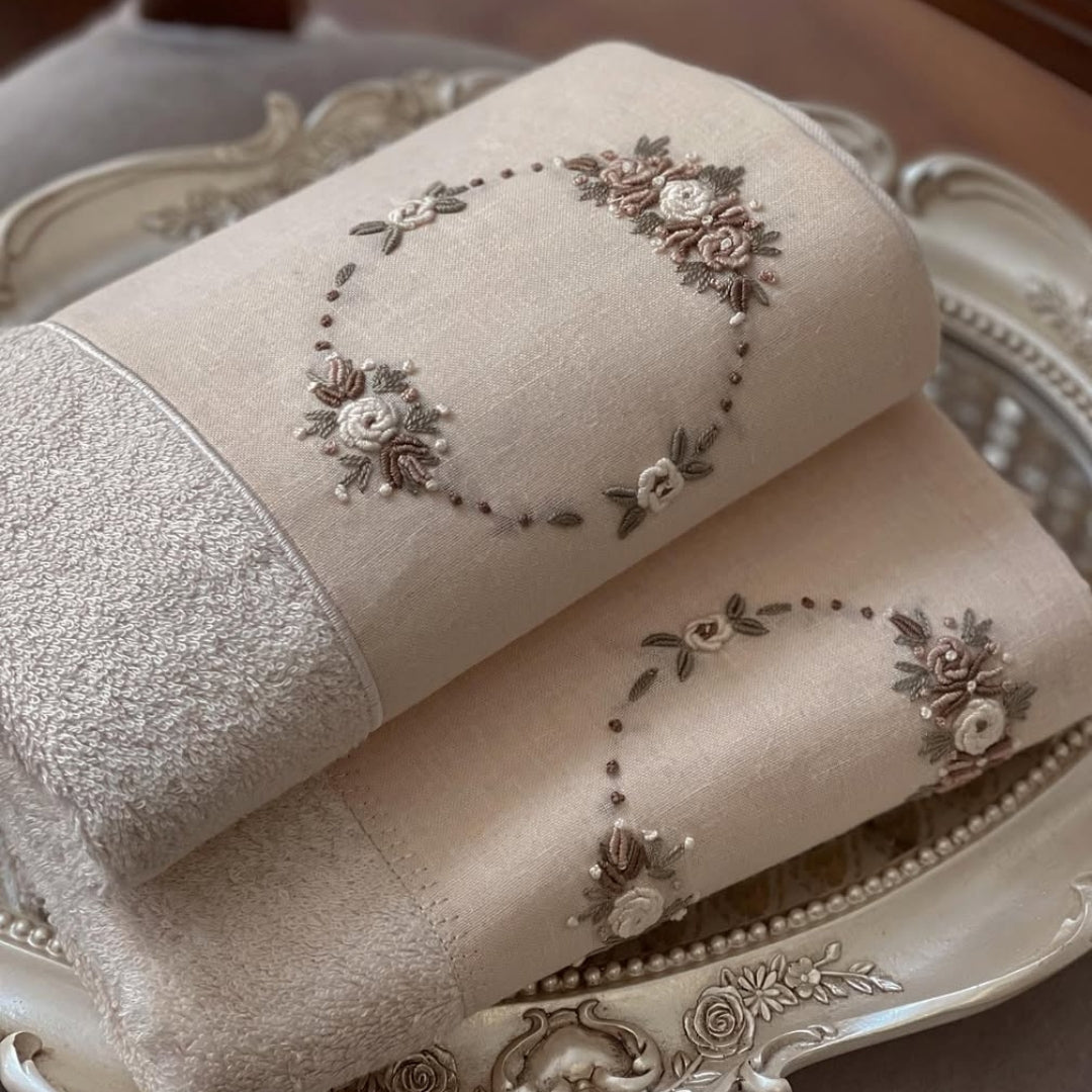 El Nakışlı Keten Bordürlü Bambu Havlu – 50x90 cm