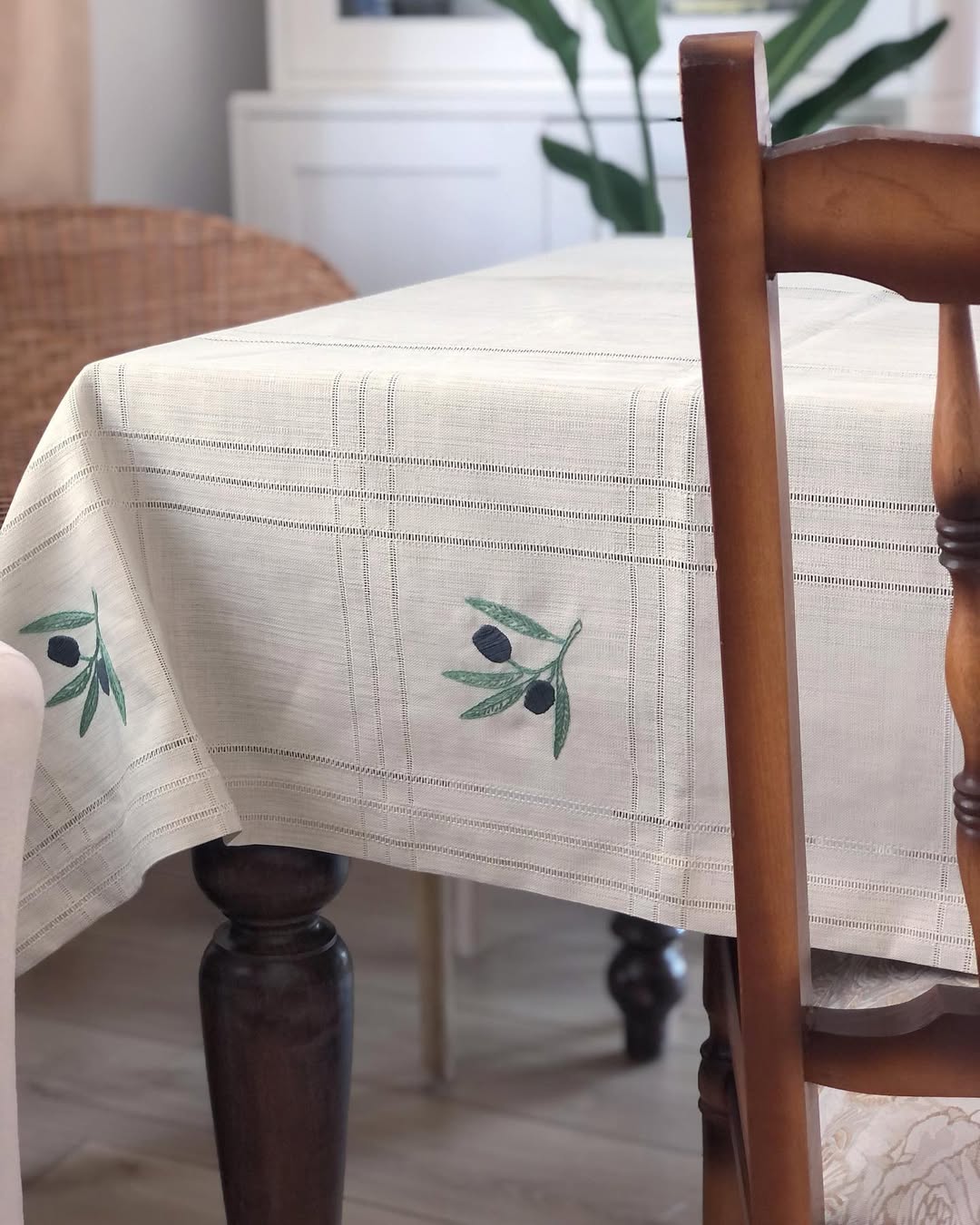 Zeytin Dalı El Nakışlı Keten Masa Servis Takımı - 6 Peçete